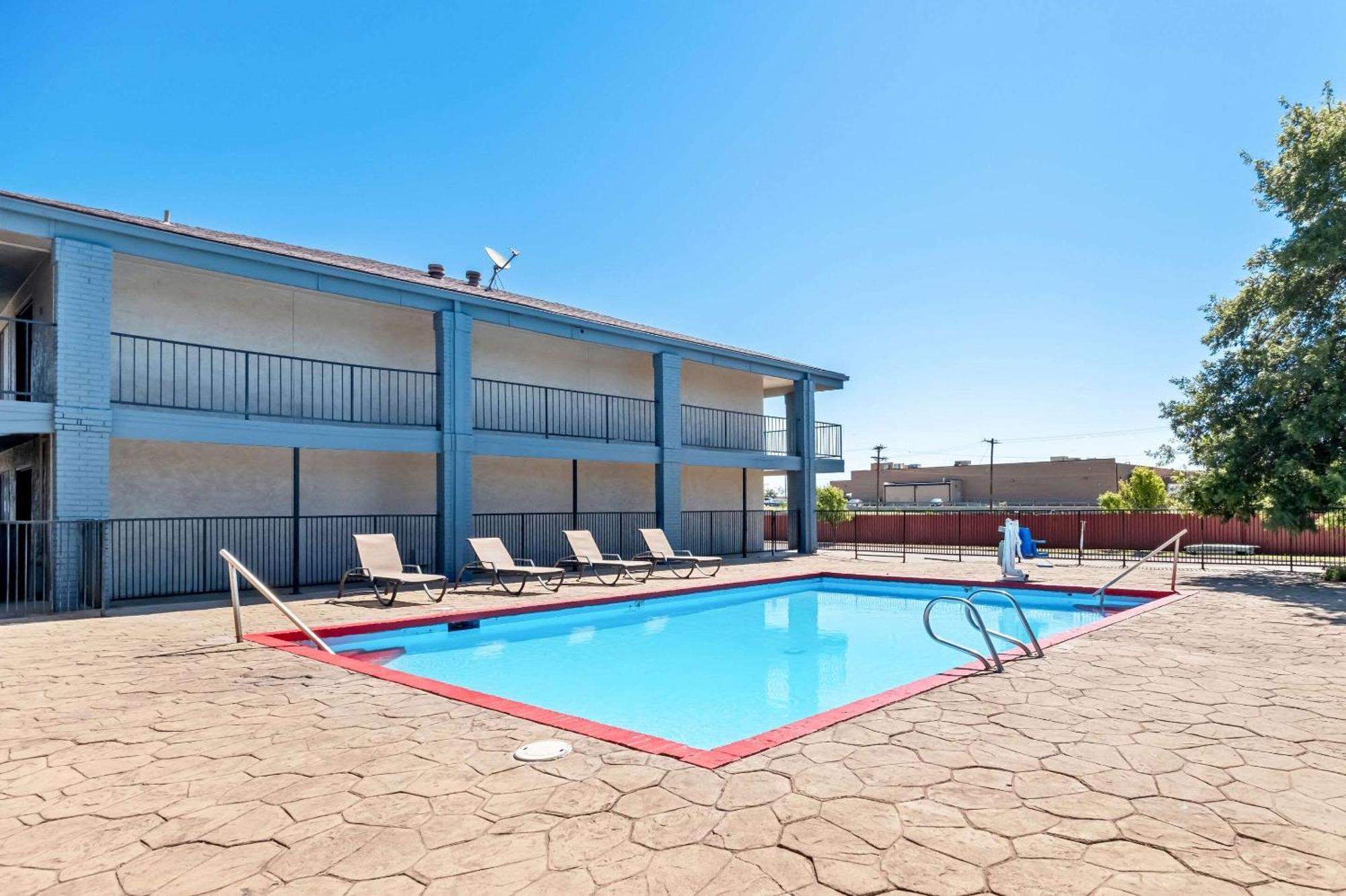 Quality Inn Plainview Exterior foto